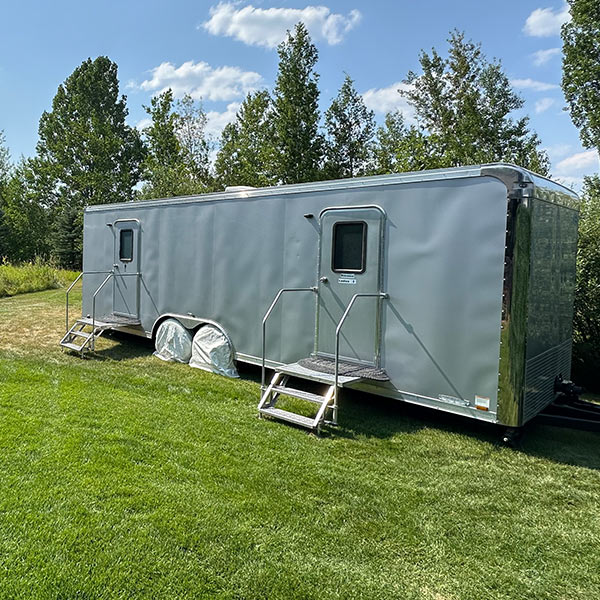 Bella Trailers - VIP wedding event restroom and mobile bathrooms