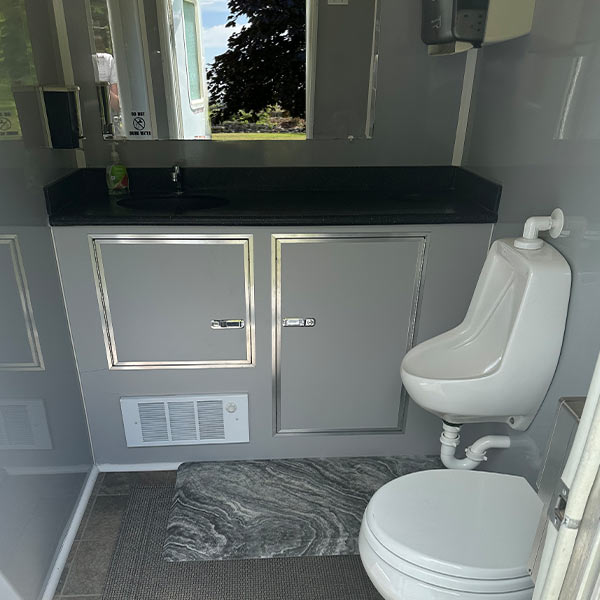 Bella Trailers - VIP wedding event restroom and mobile bathrooms