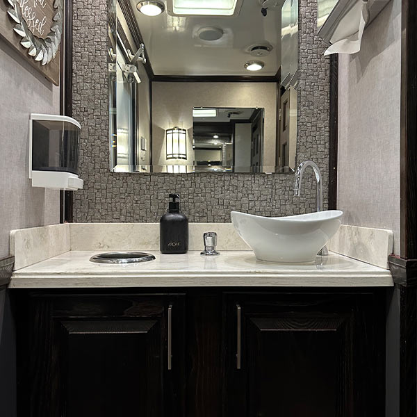 Bella Trailers - VIP wedding event restroom and mobile bathrooms